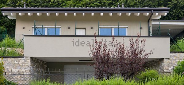 casa indipendente in vendita a Padenghe sul Garda