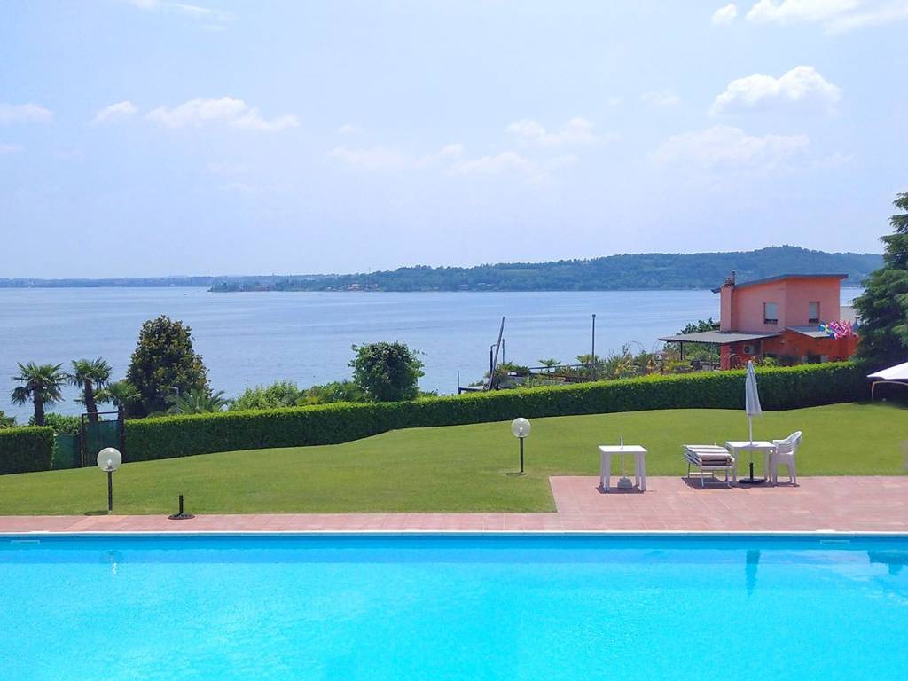 casa indipendente in vendita a Padenghe sul Garda