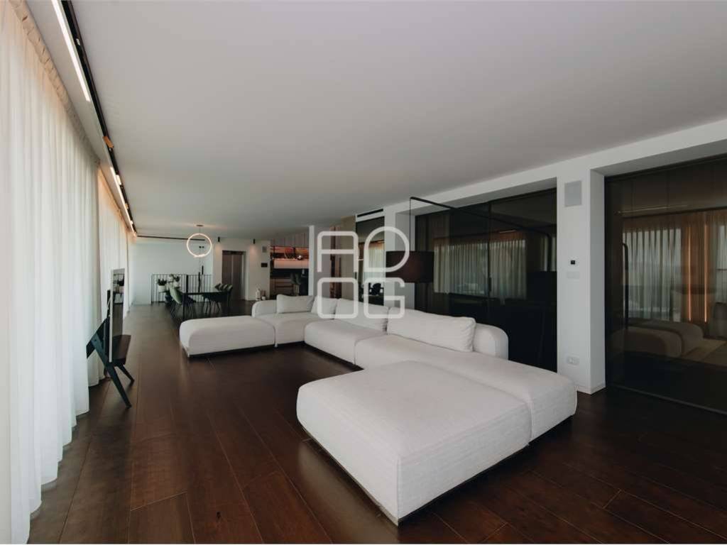 casa indipendente in vendita a Padenghe sul Garda