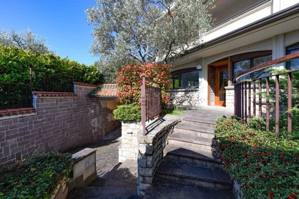 casa indipendente in vendita a Padenghe sul Garda