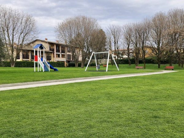 appartamento in vendita a Padenghe sul Garda