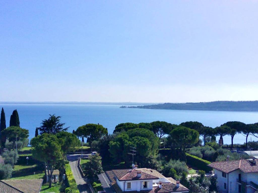 casa indipendente in vendita a Padenghe sul Garda