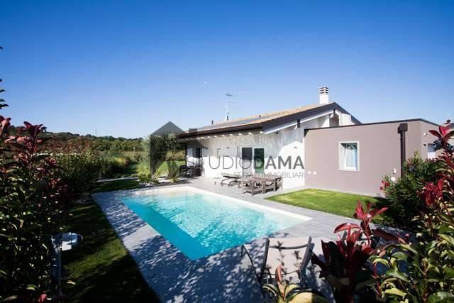 casa indipendente in vendita a Padenghe sul Garda