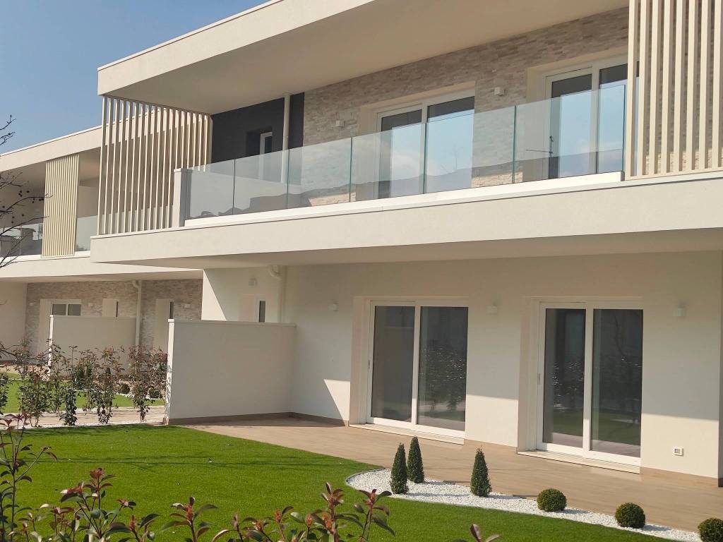 appartamento in vendita a Padenghe sul Garda