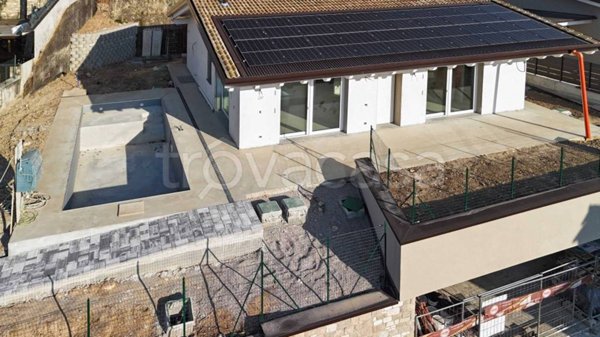 casa indipendente in vendita a Padenghe sul Garda