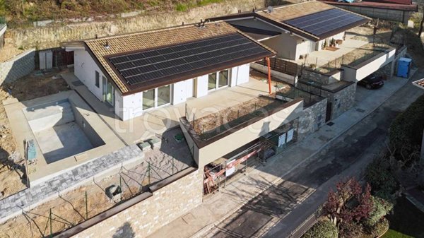casa indipendente in vendita a Padenghe sul Garda