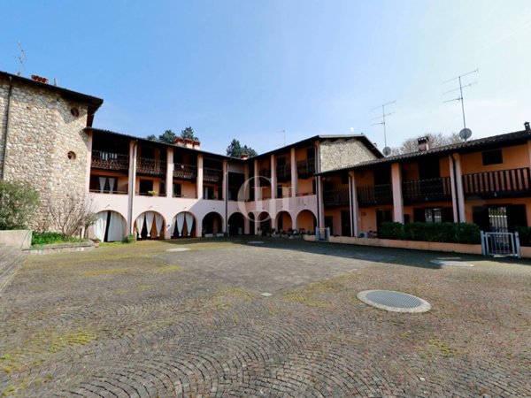 appartamento in vendita a Padenghe sul Garda