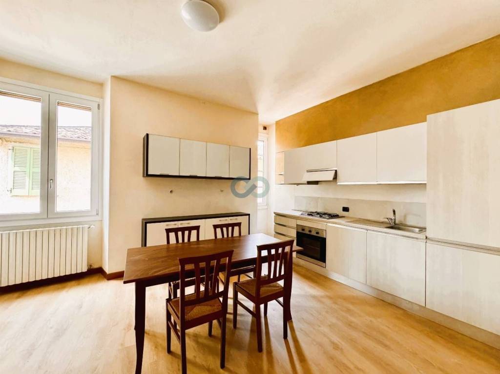 appartamento in vendita a Padenghe sul Garda