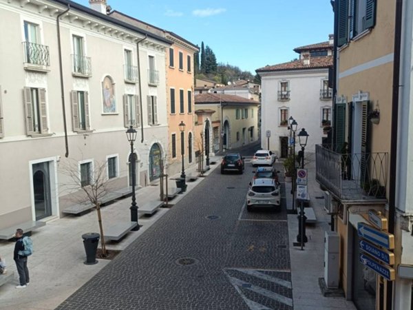 appartamento in vendita a Padenghe sul Garda