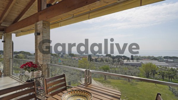 casa indipendente in vendita a Padenghe sul Garda