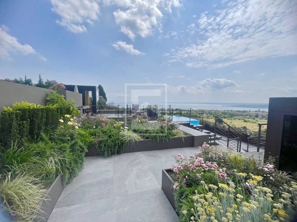 casa indipendente in vendita a Padenghe sul Garda