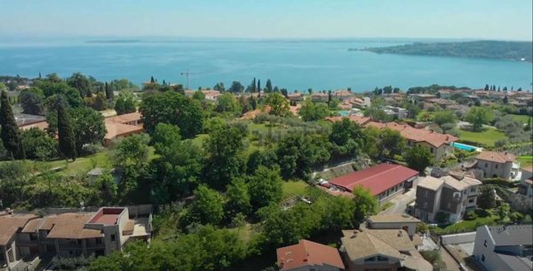 casa indipendente in vendita a Padenghe sul Garda