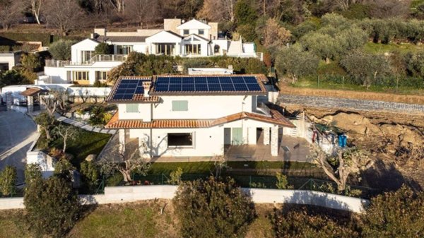 casa indipendente in vendita a Padenghe sul Garda