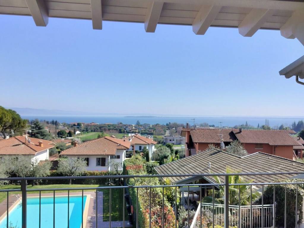 appartamento in vendita a Padenghe sul Garda