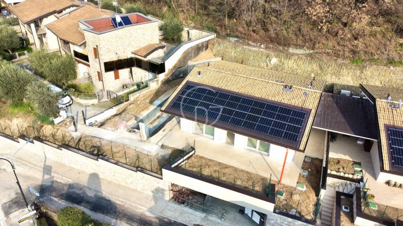 casa indipendente in vendita a Padenghe sul Garda