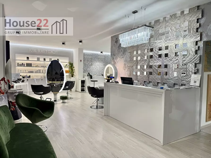 negozio in vendita a Padenghe sul Garda