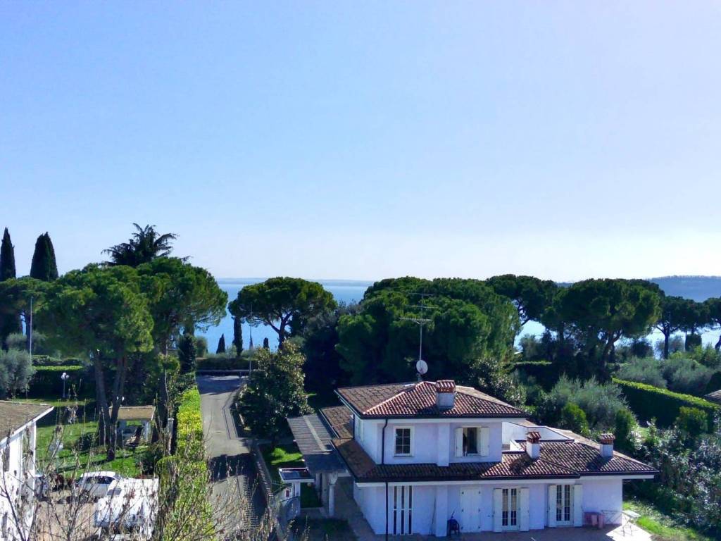 casa indipendente in vendita a Padenghe sul Garda