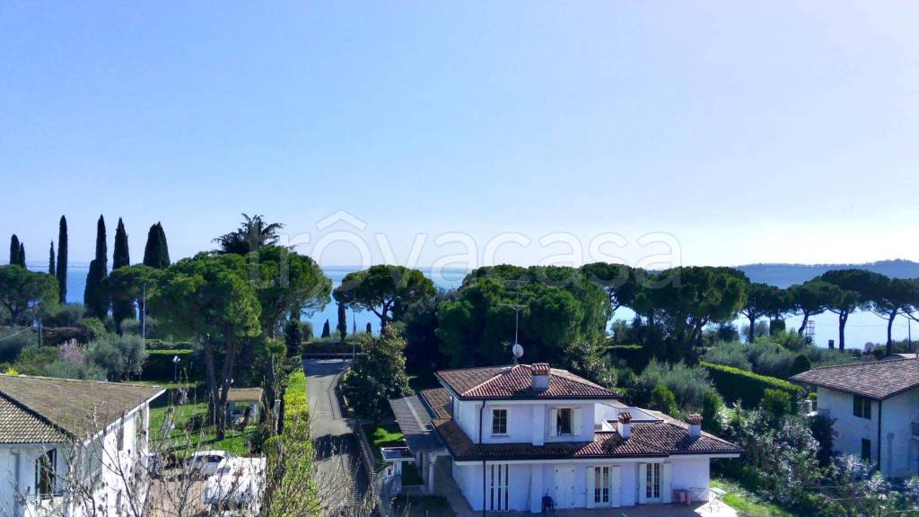 casa indipendente in vendita a Padenghe sul Garda