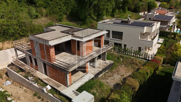 casa indipendente in vendita a Padenghe sul Garda