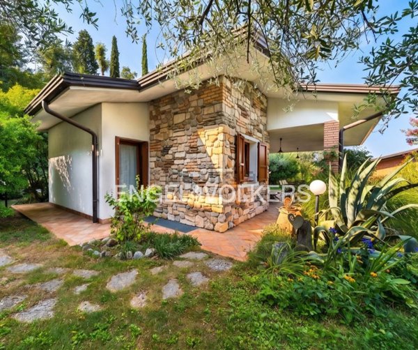 casa indipendente in vendita a Padenghe sul Garda