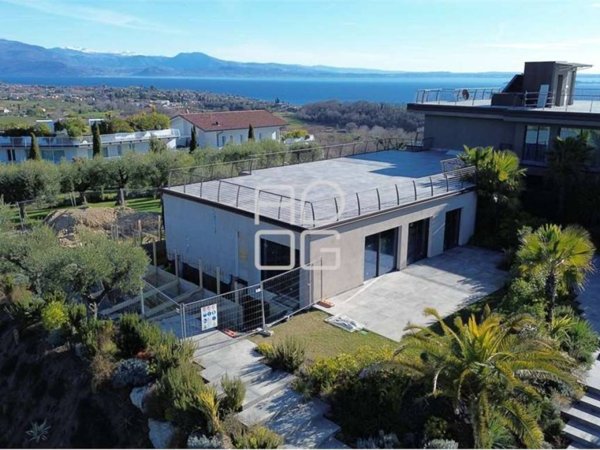 casa indipendente in vendita a Padenghe sul Garda