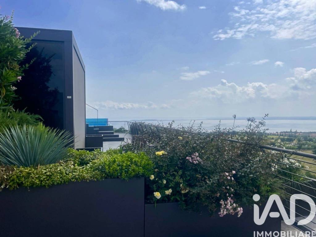 casa indipendente in vendita a Padenghe sul Garda