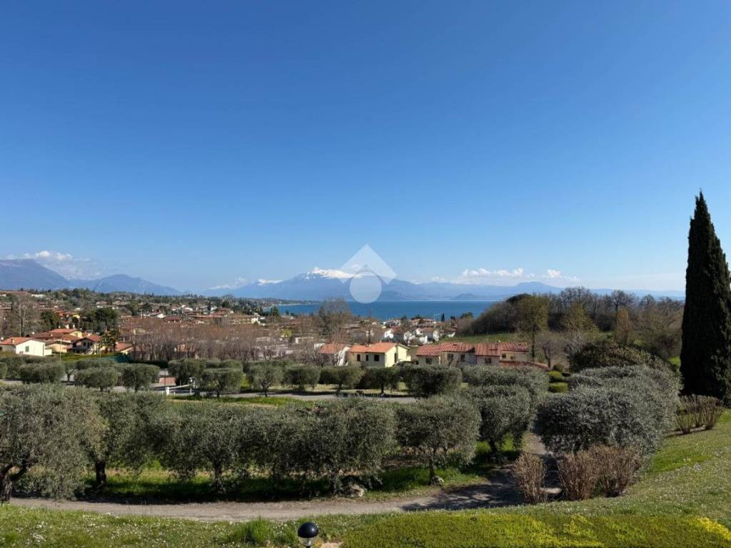 appartamento in vendita a Padenghe sul Garda