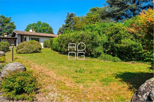 casa indipendente in vendita a Padenghe sul Garda