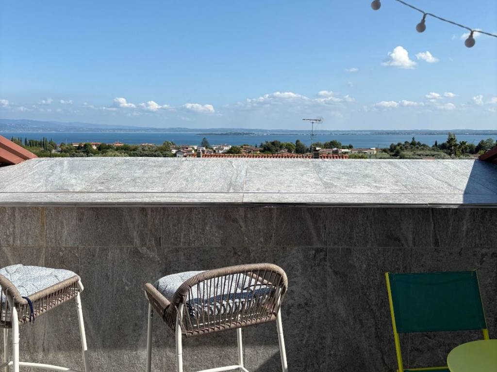 appartamento in vendita a Padenghe sul Garda