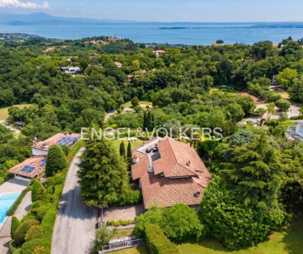 casa indipendente in vendita a Padenghe sul Garda