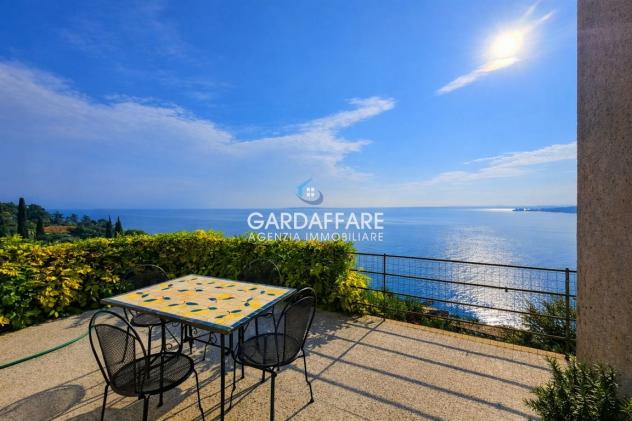 casa indipendente in vendita a Padenghe sul Garda