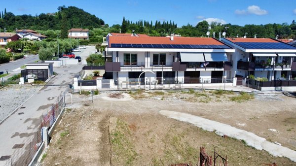 appartamento in vendita a Padenghe sul Garda