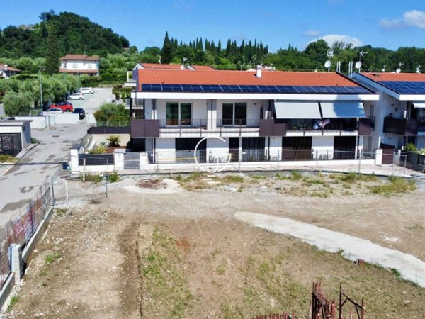 appartamento in vendita a Padenghe sul Garda