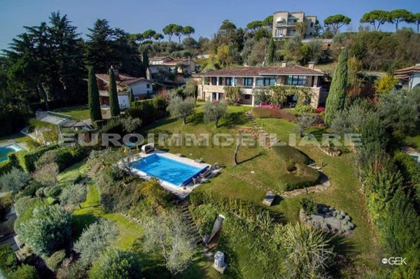 casa indipendente in vendita a Padenghe sul Garda