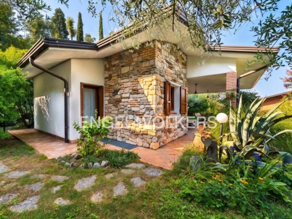 casa indipendente in vendita a Padenghe sul Garda