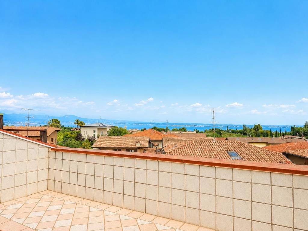 appartamento in vendita a Padenghe sul Garda
