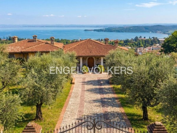 casa indipendente in vendita a Padenghe sul Garda