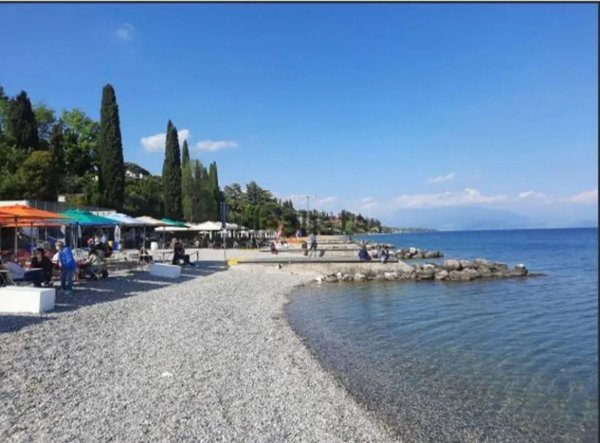 casa indipendente in vendita a Padenghe sul Garda