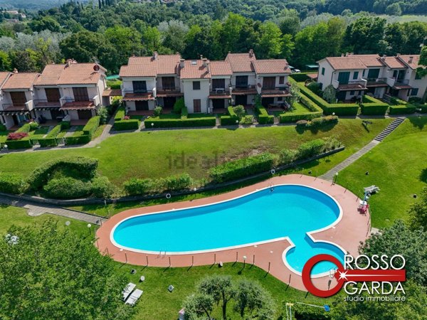casa indipendente in vendita a Padenghe sul Garda