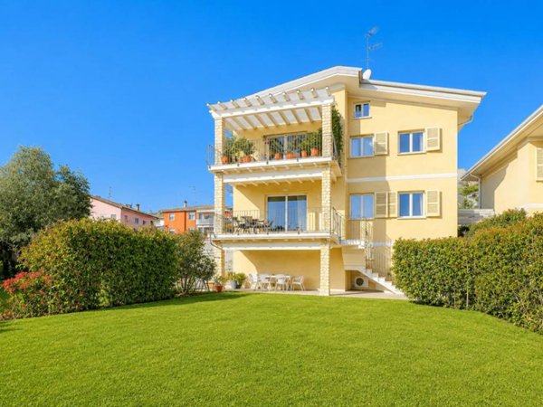casa indipendente in vendita a Padenghe sul Garda