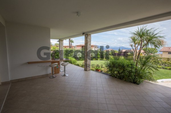 casa indipendente in vendita a Padenghe sul Garda