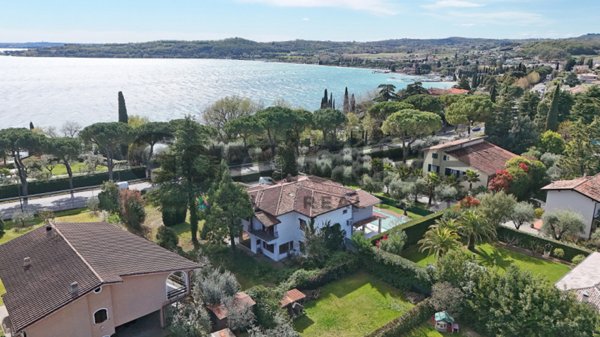 casa indipendente in vendita a Padenghe sul Garda