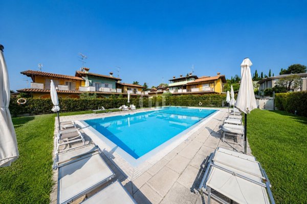 casa indipendente in vendita a Padenghe sul Garda