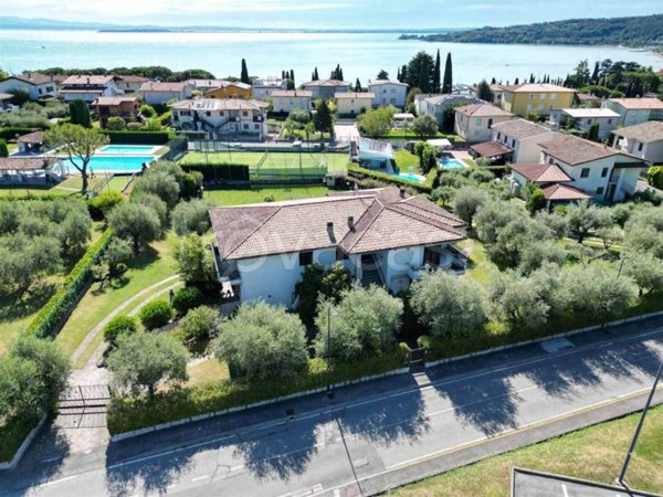 casa indipendente in vendita a Padenghe sul Garda