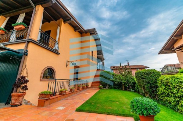 appartamento in vendita a Padenghe sul Garda