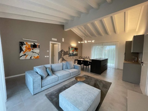 casa indipendente in vendita a Padenghe sul Garda