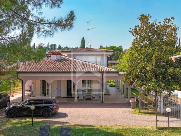 casa indipendente in vendita a Padenghe sul Garda