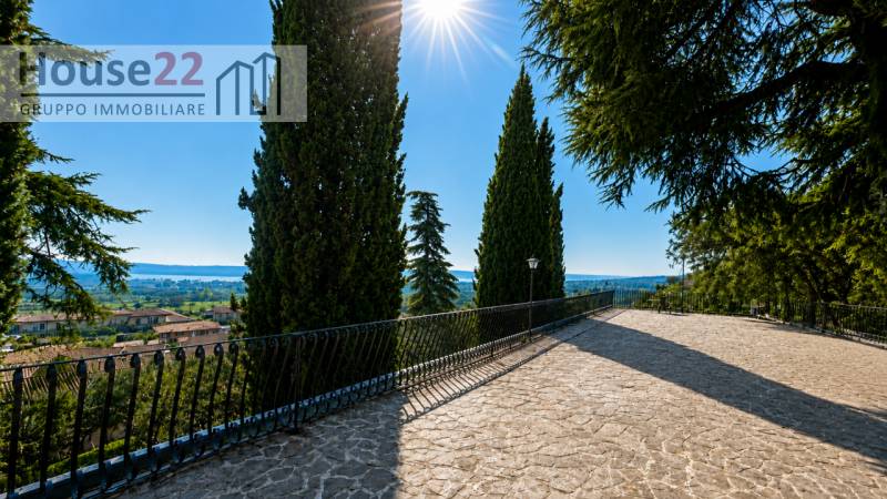 casa indipendente in vendita a Padenghe sul Garda