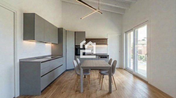 casa indipendente in vendita a Padenghe sul Garda