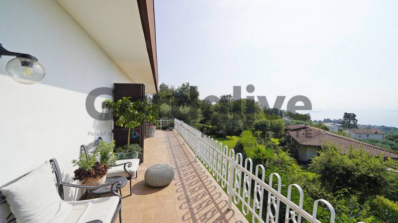 casa indipendente in vendita a Padenghe sul Garda